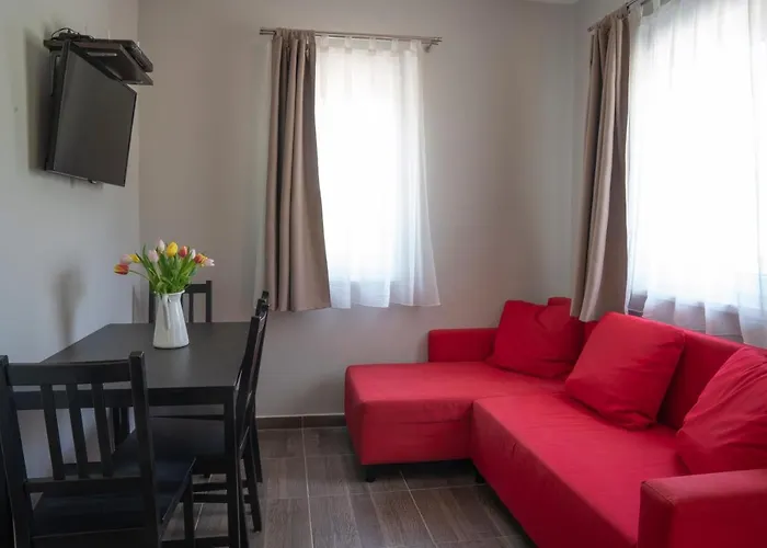 Apartment Tulipan Eger